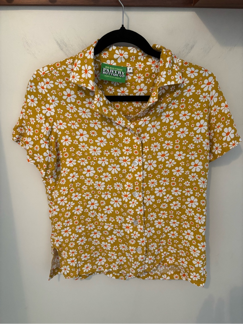 Big Bud Press Lazy Daisy Pantry Button-Up shirt floral oversized mustard XXS